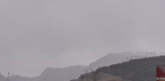 Battipaglia. Freddo invernale in città, neve alle spalle della collina del Castelluccio