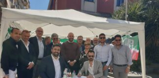Battipaglia. Forza Italia in piazza per raccogliere le adesioni. Arriva Tullio Ferrante, Sottosegretario di Stato al Ministero delle infrastrutture e dei trasporti