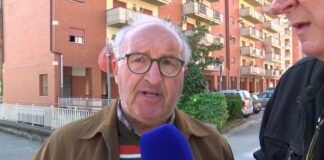 Battipaglia. Via Compagnoni, strutture sportive abbandonate all’incuria. Protestano i residenti (video)