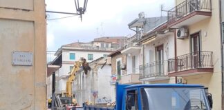Battipaglia. Abbattimento e ricostruzione immobile, oggi divieto di transito in via Turco, via Bellini, via Salgari, via dei Fiori e via Puccini