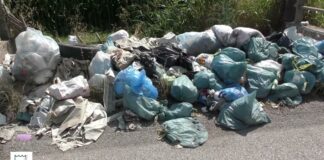 Battipaglia. Via Ceraso del Tasso, segnalata dai cittadini discarica a cielo aperto (video)