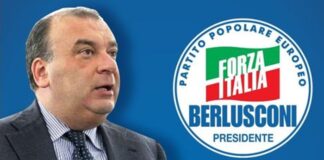 Nocera Inferiore. Martusciello accoglie in Forza Italia i consiglieri Lanzetta, Rosati, Sellitto e Grassi