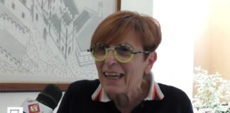 Battipaglia. Pompa di benzina, la sindaca: “Troppe menzogne, querelo tutti!” (video)