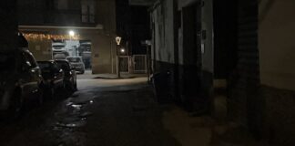 Battipaglia. Disastro Via Calatafimi, i residenti denunciano uno stato di degrado e di abbandono (vedi reportage fotografico)