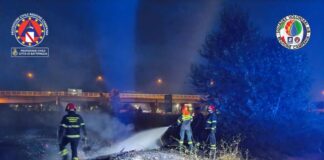 Incendio a Battipaglia, la Protezione Civile blocca le fiamme in serata