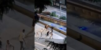 Battipaglia. Ieri notte ennesima rissa in via Italia, pestaggio tra una decina di giovani (vedi video)