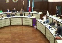 Battipaglia, il Rendiconto 2025 passa tra i veleni: avanzo da 10 milioni, ma la maggioranza vacilla